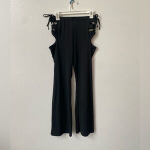 side cut out yoga pants